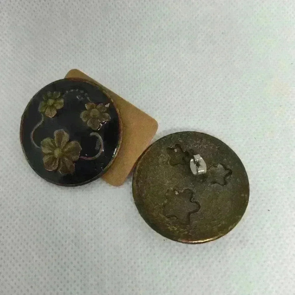 Vintage floral statement earrings - Picture 2 of 2